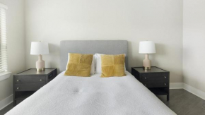 Landing at Voyager at Space Center - 1 Bedroom in East Pasadena